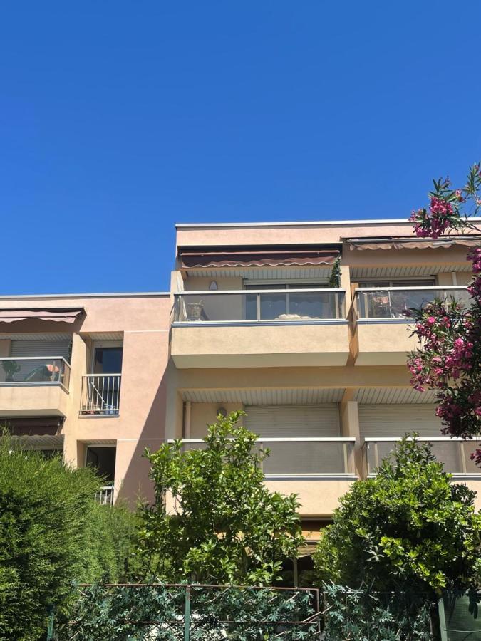 Appartement De Charme A 2 Min De La Plage 瓦洛里 外观 照片