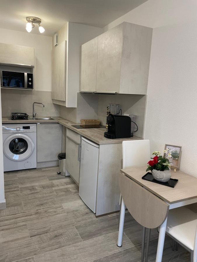 Appartement De Charme A 2 Min De La Plage 瓦洛里 外观 照片