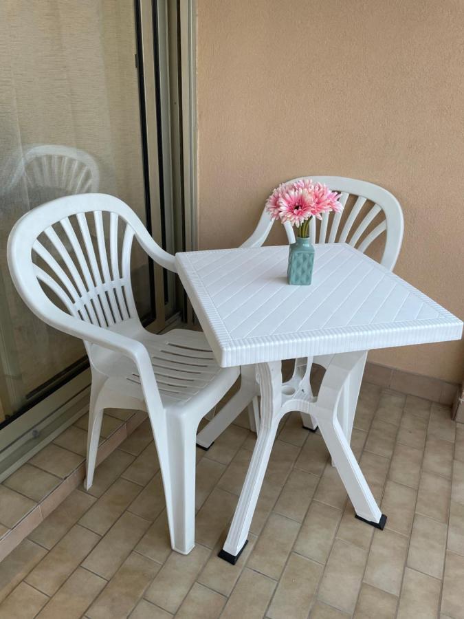 Appartement De Charme A 2 Min De La Plage 瓦洛里 外观 照片